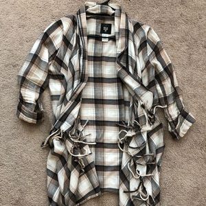 Billabong fringe Shaw